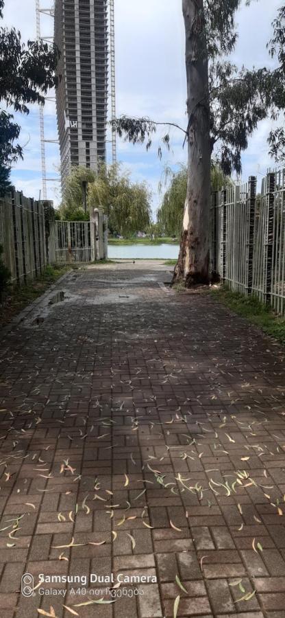 Parkside Apartament Lejlighed Batumi Eksteriør billede