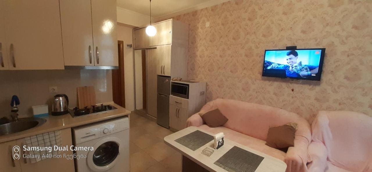 Parkside Apartament Lejlighed Batumi Eksteriør billede